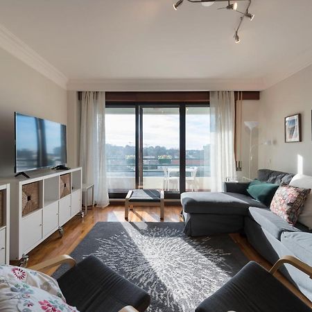 Lovelystay - Charming 3Br Flat W/ Free Parking In Devesas Vila Nova de Gaia Luaran gambar
