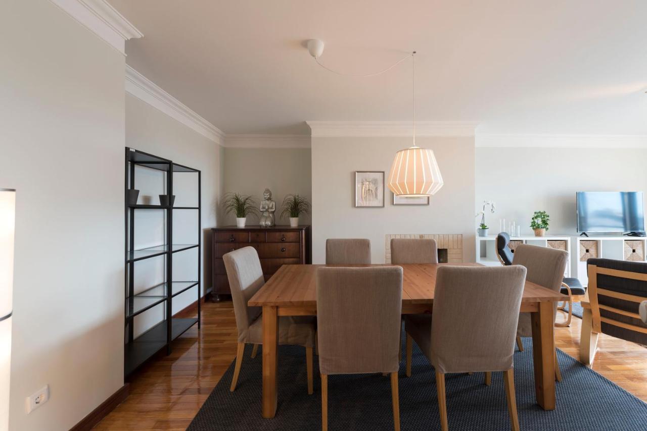 Lovelystay - Charming 3Br Flat W/ Free Parking In Devesas Vila Nova de Gaia Luaran gambar